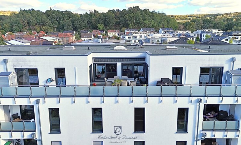Neuwertiges luxuriöses Penthouse, Dachterrasse + 2 TG-Stellplätze