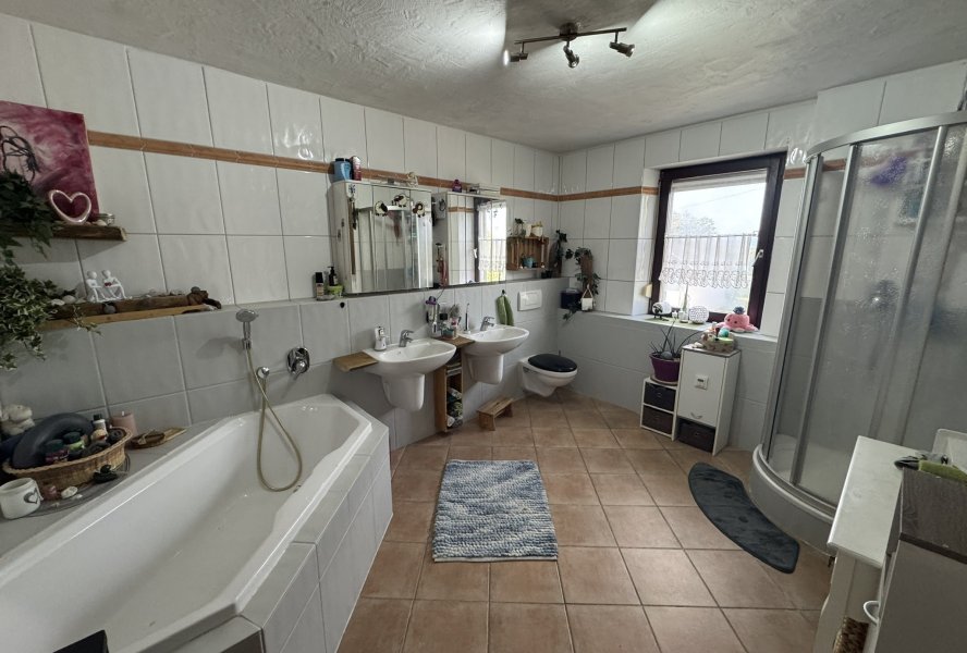 Badezimmer (Obergeschoss)