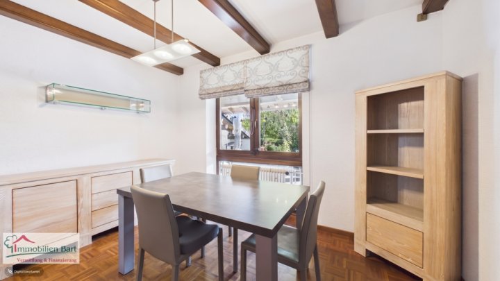 MERZIG: BESONDERES ARCHITEKTENWOHNHAUS + EINLIEGERWOHNUNG + WELLNESSBEREICH!