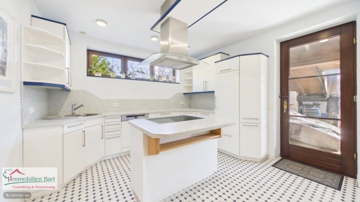 MERZIG: BESONDERES ARCHITEKTENWOHNHAUS + EINLIEGERWOHNUNG + WELLNESSBEREICH!