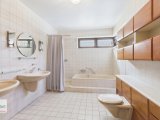 Badezimmer EG