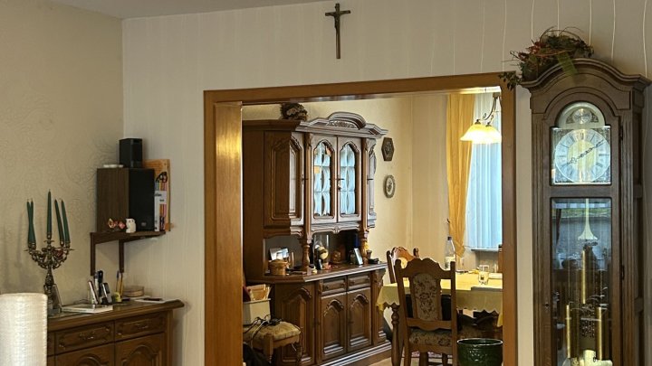 Viel Raum für neue Ideen - 1-Familienhaus in Großrosseln zu verkaufen