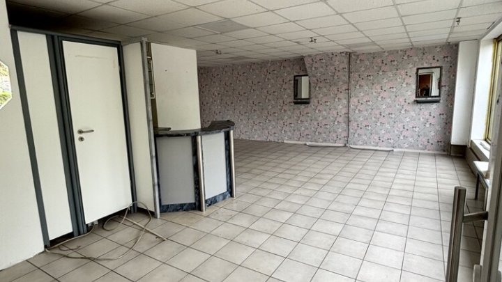 Büro-/Laden-  oder Praxisfläche in guter Lage von Güdingen