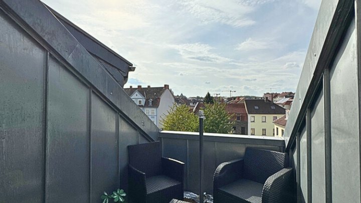 Bestens vermietetes Wohn- + Geschäftshaus mit Garagenpark in Top-Lage und -Zustand
