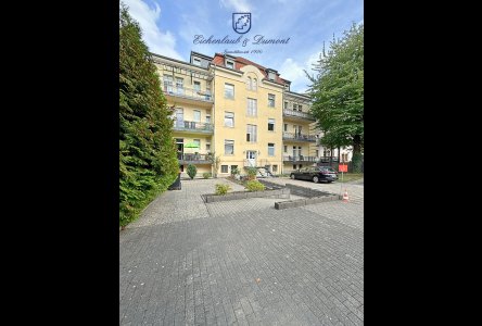 Sehr gepflegtes Wohn- und Geschäftshaus