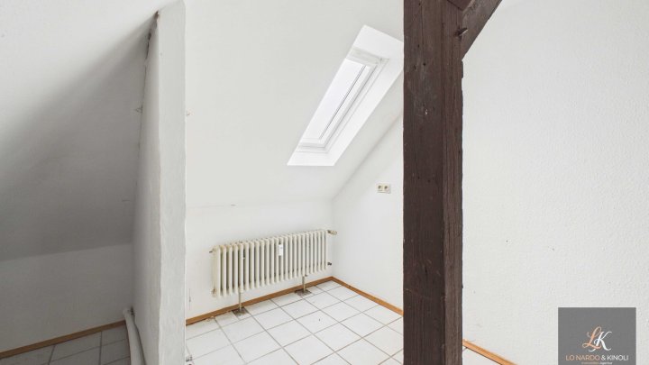 Gemütliche 3-Zimmer-Dachgeschosswohnung  in Saarbrücken am Rastpfuhl