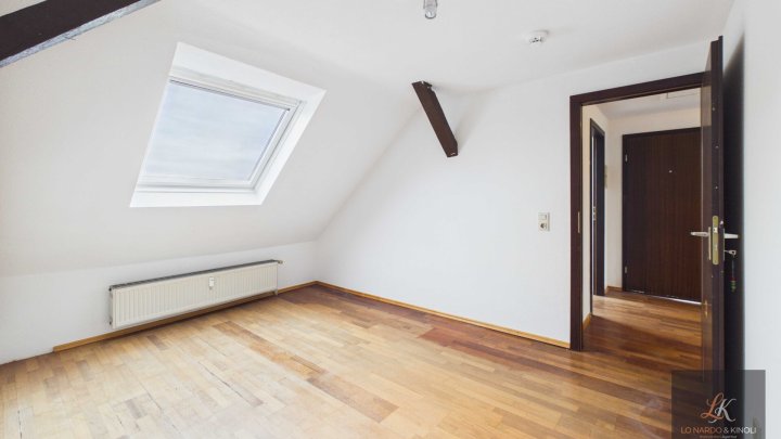 Gemütliche 3-Zimmer-Dachgeschosswohnung  in Saarbrücken am Rastpfuhl