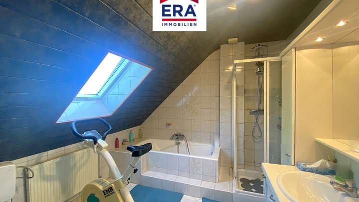 OHNE VERMITTLUNGSGEBÜHREN-ARCHITEKTENHAUS MIT TRAUMGARTEN, SARREGUEMINES-FRAUENBERG