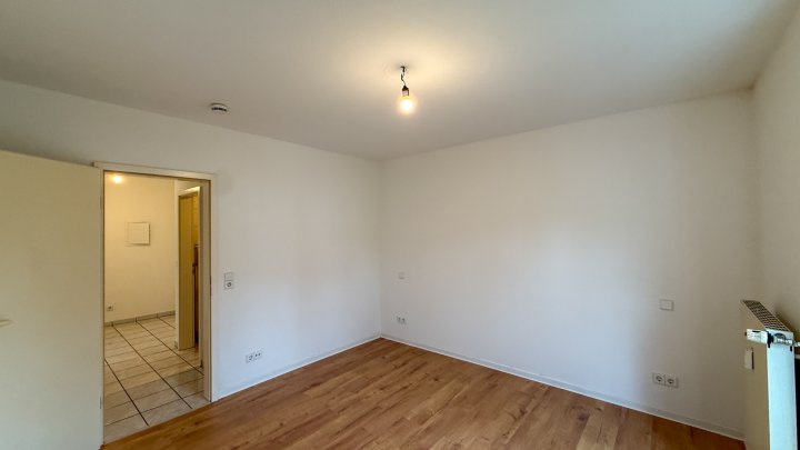 BESTE LAGE - Attraktive 2-ZKB-Erdgeschosswohnung mit Terrasse und Stellplatz in Sankt Ingbert