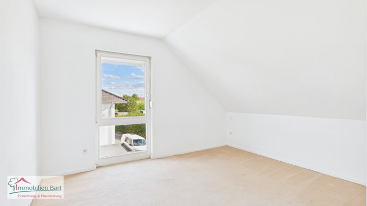 GRENZE LUXEMBURG: 4 SZ / 2 BÄDER / TOP LAGE IN MITTE DER NATUE