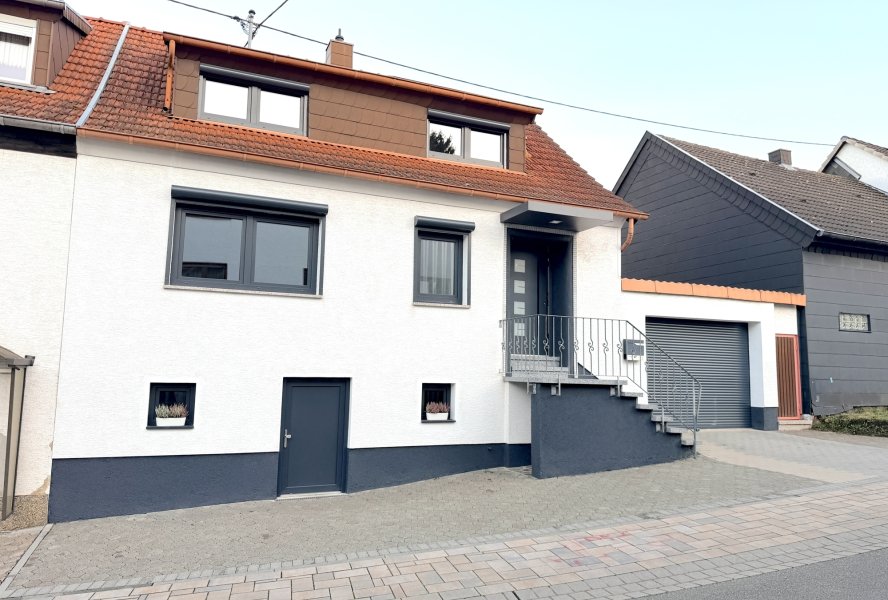 Straßenansicht