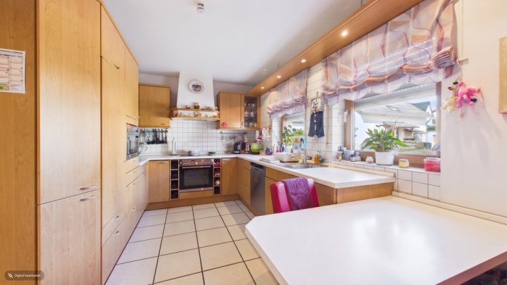 ORSCHOLZ (10 MIN. VON DER LUX. GRENZE ENTFERNT):  WOHNHAUS MIT 4 SCHLAFZ. IN TOP WOHNLAGE!