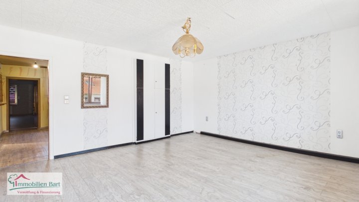GRENZNÄHE LUXEMBURG: WOHNHAUS MIT GARAGE UND GARTEN IN TOP LAGE VON ORSCHOLZ