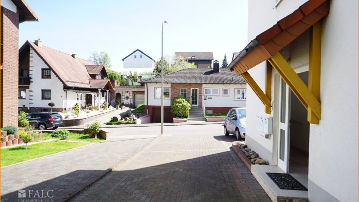 3 ZKB + 1 ZKB in 3- Familienhaus zu verkaufen!