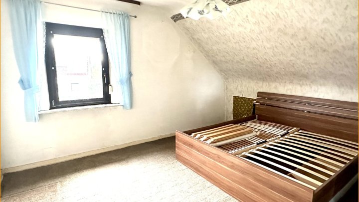 Günstig: Familienhaus mit Garten & Garage!