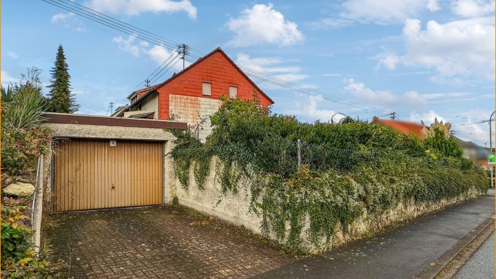 Günstig: Familienhaus mit Garten & Garage!