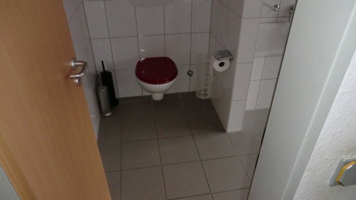 Praxis- Bürofläche im Zentrum von Waldmohr zu vermieten!