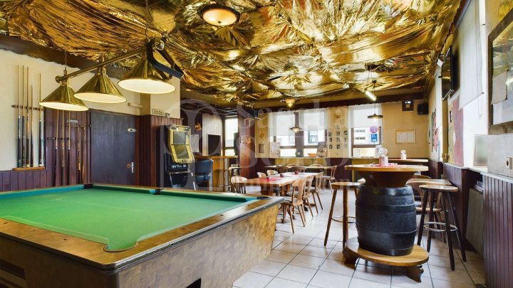 Für Investoren: Wohn- und Geschäftshaus in St. Ingbert – mit Wohnung, Gewerbe, Garten und Garagen