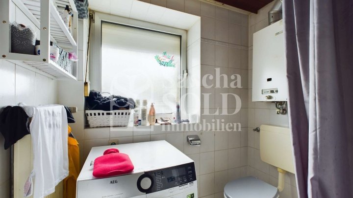 Für Investoren: Wohn- und Geschäftshaus in St. Ingbert – mit Wohnung, Gewerbe, Garten und Garagen