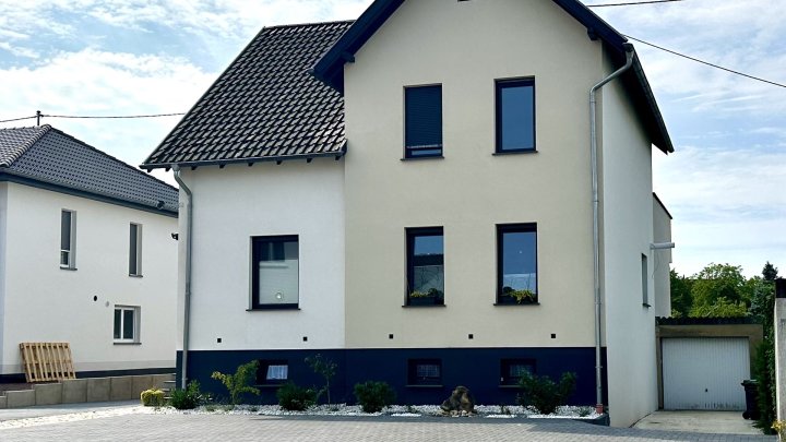 Provisionsfrei! Traumhaftes Einfamilienhaus: Kernsaniert mit herrlichem Garten