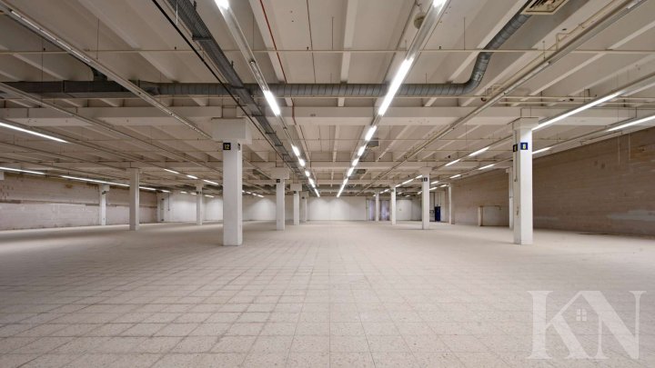 Top Ausgestattete Lagerhalle in zentraler Lage!