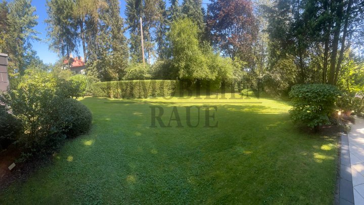 PRIVATSPHÄRE PUR - EINZIGARTIGE LIEGENSCHAFT MIT PARKÄHNLICHEM GRUNDSTÜCK IN FRIEDRICHSTHAL