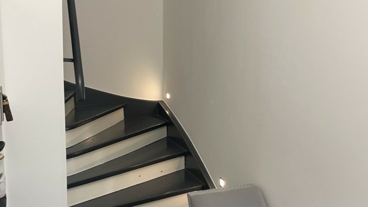 Kernsaniertes Einfamilienhaus mit tollem Garten, Wärmepumpe und PV-Anlage aus 2024