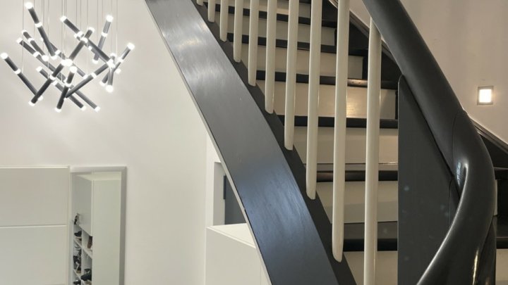 Kernsaniertes Einfamilienhaus mit tollem Garten, Wärmepumpe und PV-Anlage aus 2024