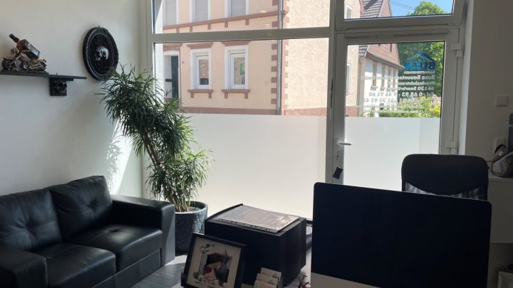 Kernsaniertes Einfamilienhaus mit tollem Garten, Wärmepumpe und PV-Anlage aus 2024