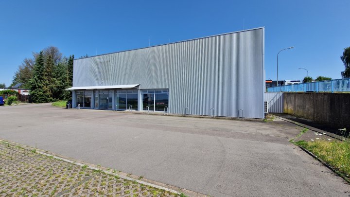 Einzelhandelsfläche Laden Ausstellungsfläche zur Miete