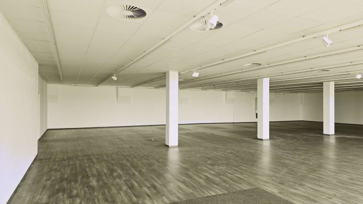 Einzelhandelsfläche Laden Ausstellungsfläche zur Miete