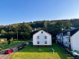 Aussicht ins Grüne aus dem Balkon