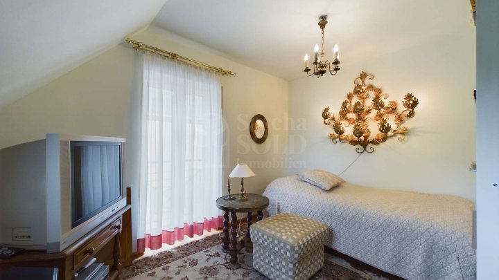 Charmante Liegenschaft mit Garten, Balkon, Stellplatz für Singles / Paare - Altenkessel, Saarbrücken