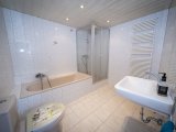Badezimmer 1. OG