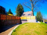 Tolles Haus mit riesiger Garage