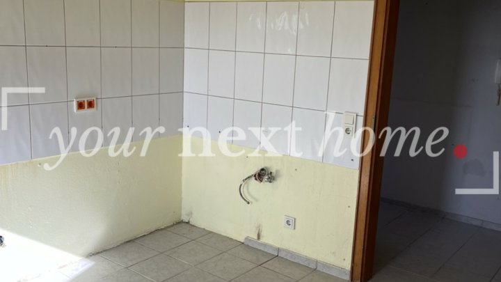 Großzügige Dachgeschosswohnung in ruhiger Lage zu verkaufen.