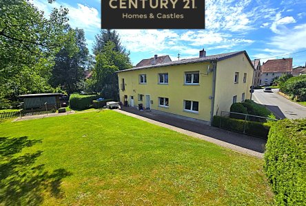 Rückseite des Hauses mit Gartenbereich