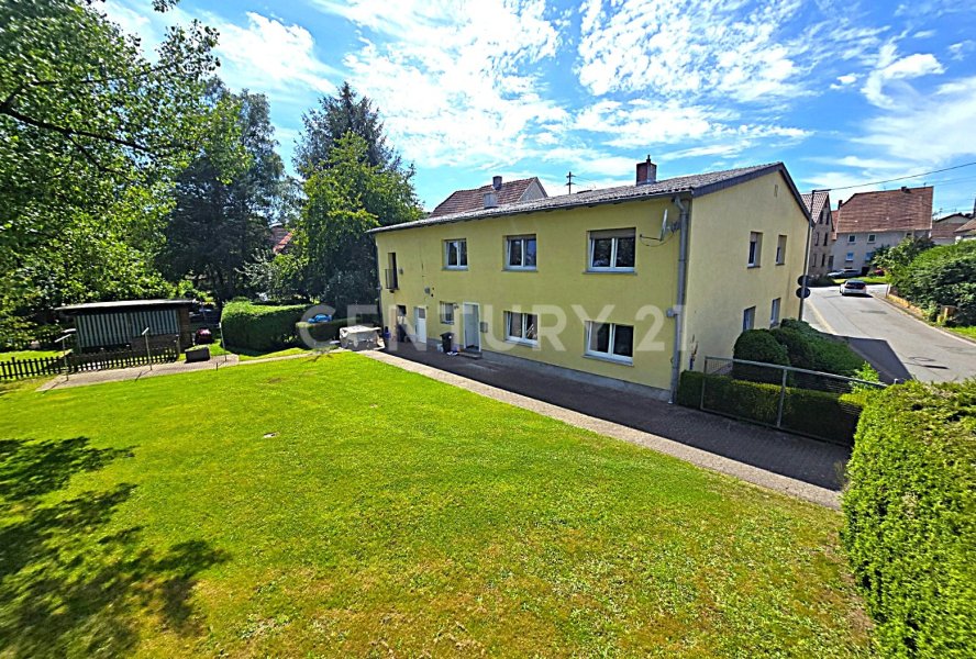 Rückseite des Hauses mit Gartenbereich