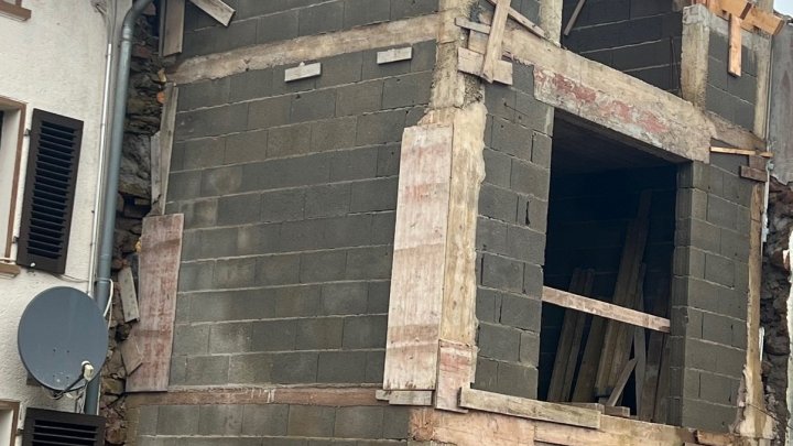 Rohbau-Reihenmittelhaus in Mettlach-Weiten, Nahe der luxenburgischen Grenze- zu verkaufen