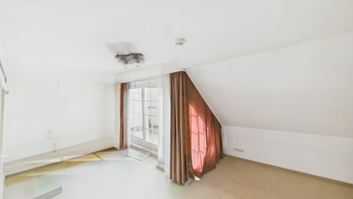 Seltene große Maisonette- Wohnung in Top Lage von Saarbrücken zu verkaufen.