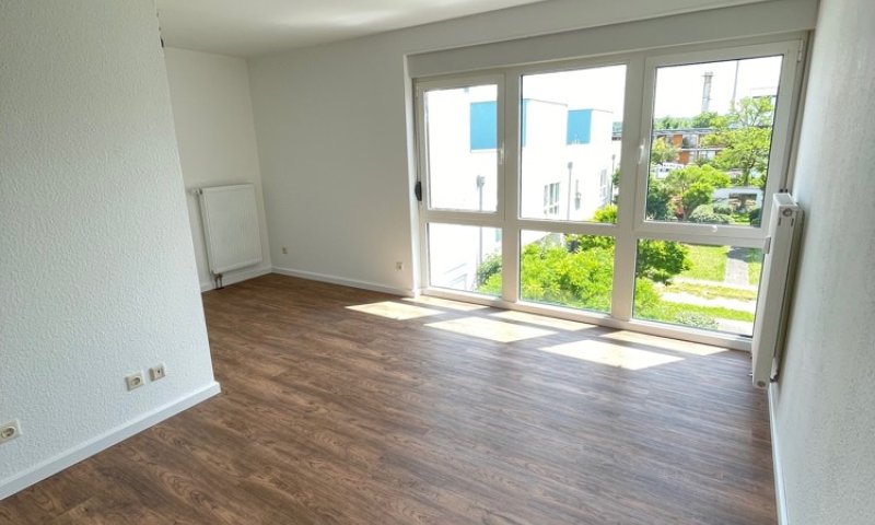 Renovierte, vermietete 2 ZKB-Wohnung mit Stellplatz als Anlageobjekt