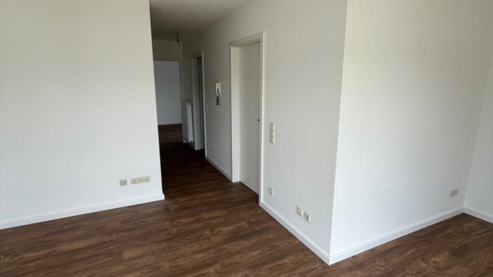 Renovierte, vermietete 2 ZKB-Wohnung mit Stellplatz als Anlageobjekt