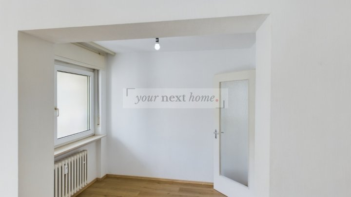 Lichtdurchflutete und gepflegte Etagenwohnung mit Südbalkon in St. Ingbert/Süd zu verkaufen.