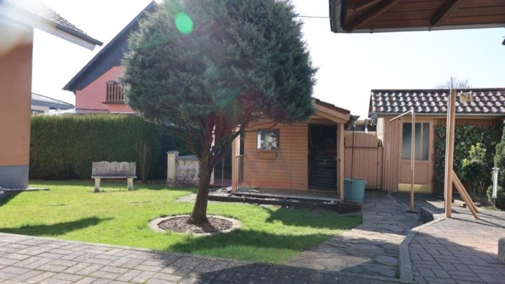 Großzügig geschnittenes und repräsentatives EFH in Orscholz