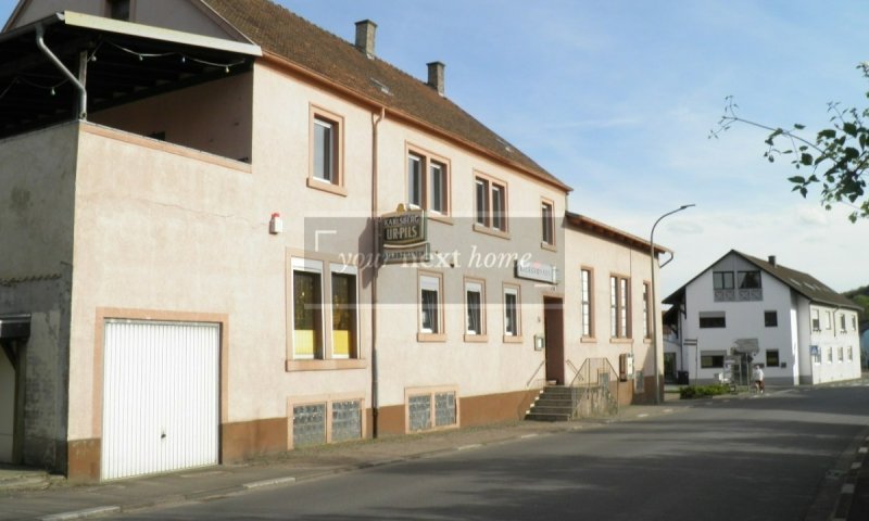 Gastronomie und Wohnung in Blieskastel mit viel Potential.