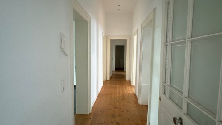 Sanierte Altbauwohnung mit Stellplatz + EBK im Quartier Mainzer Straße