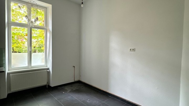 Sanierte Altbauwohnung mit Stellplatz + EBK im Quartier Mainzer Straße