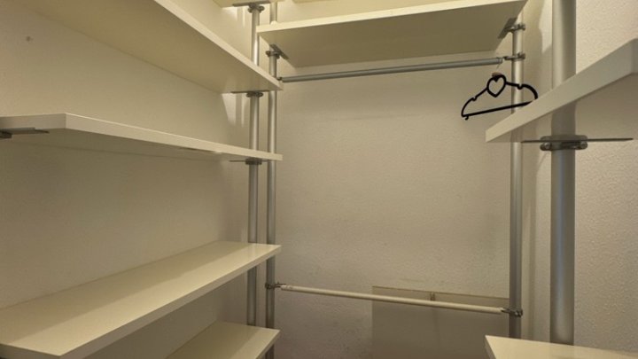 Sanierte Altbauwohnung mit Stellplatz + EBK im Quartier Mainzer Straße