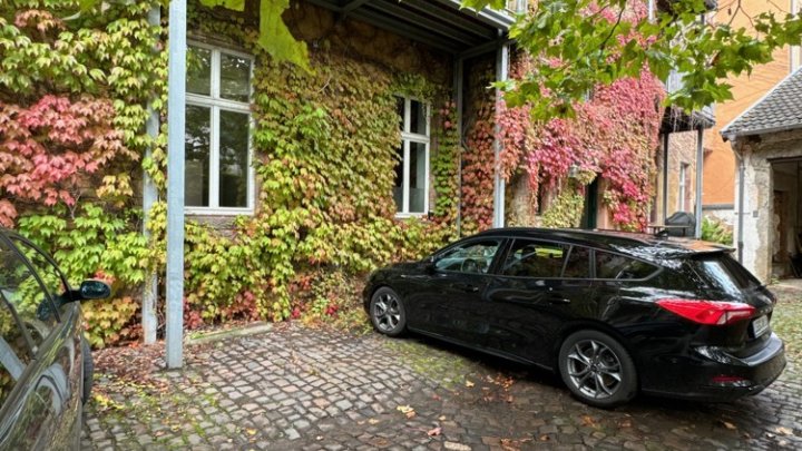 Sanierte Altbauwohnung mit Stellplatz + EBK im Quartier Mainzer Straße
