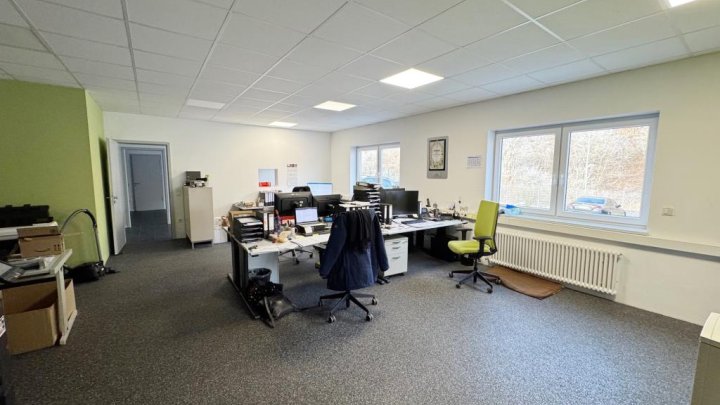 Gewerbeobjekt mit ca. 3.500 m² Erweiterungspotential, Am Nußkopf, Schiffweiler